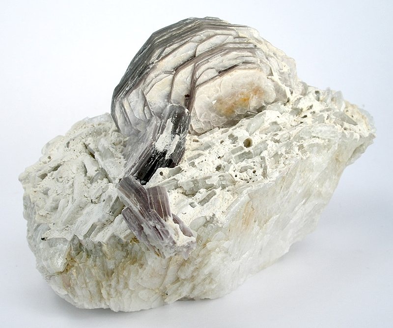 Lepidolite Specimen picture