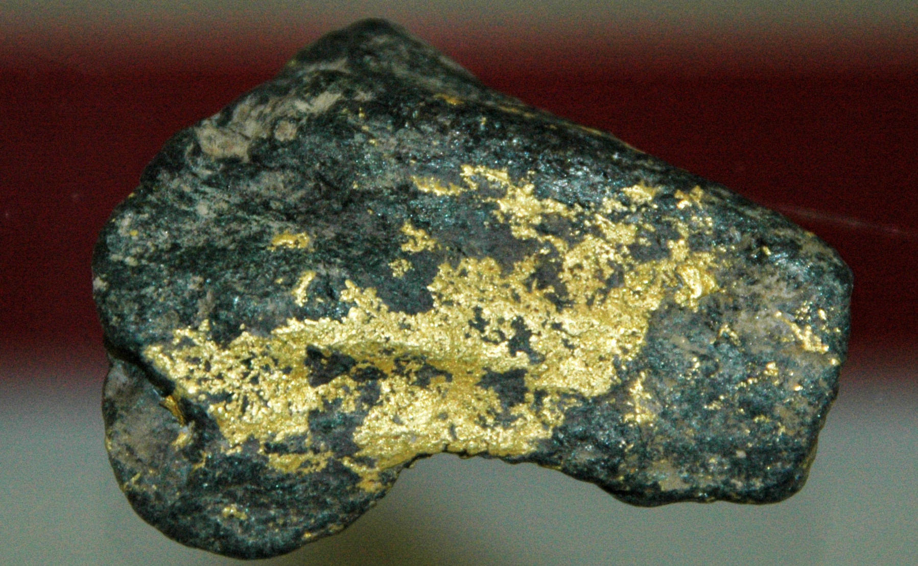 Roscoelite Specimen picture