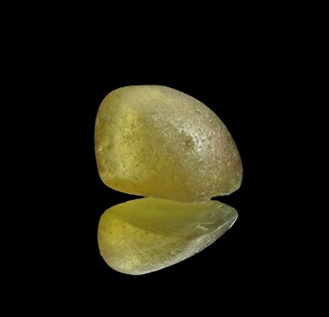 Sinhalite Specimen picture