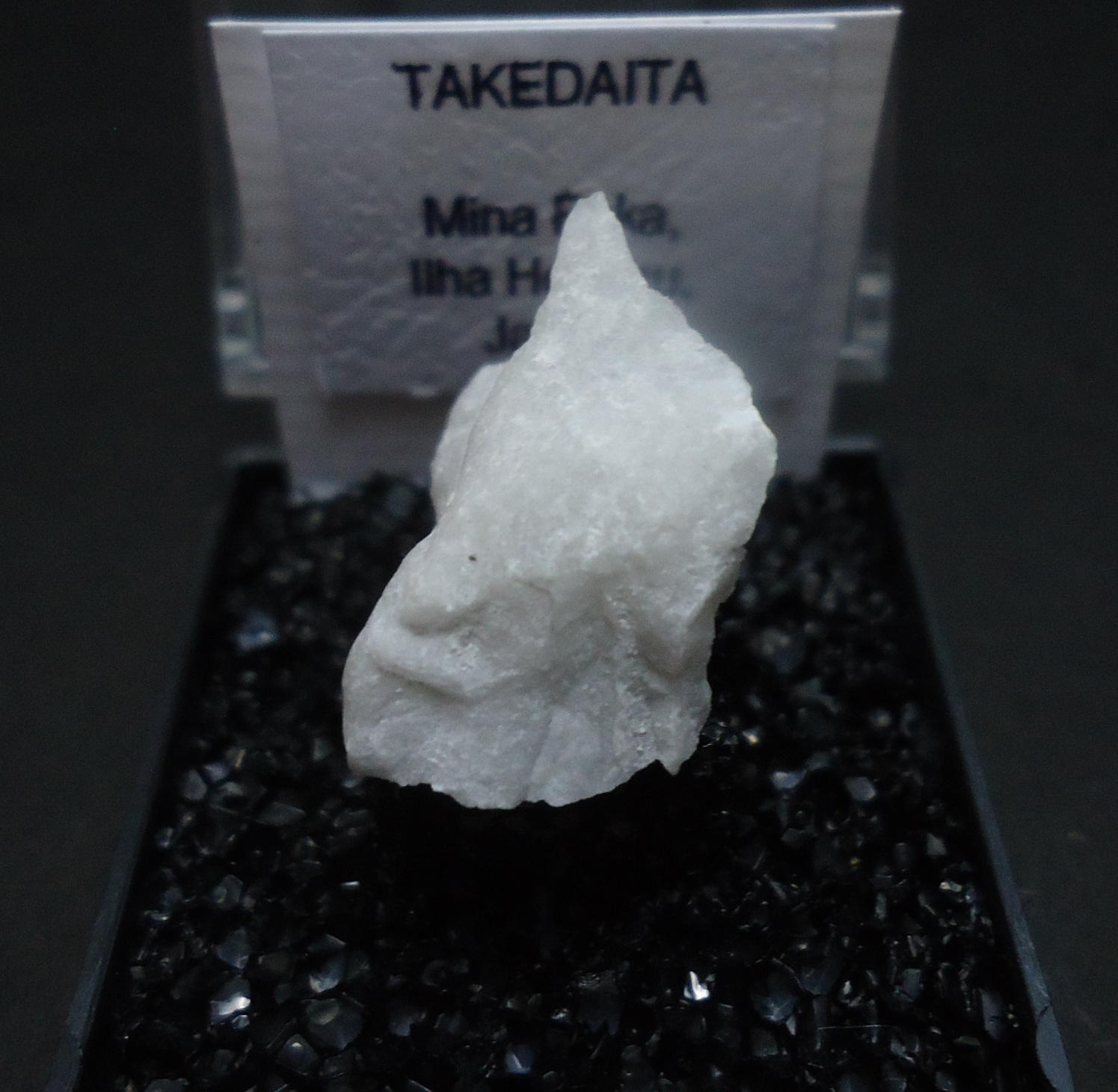 Takedaite Specimen picture