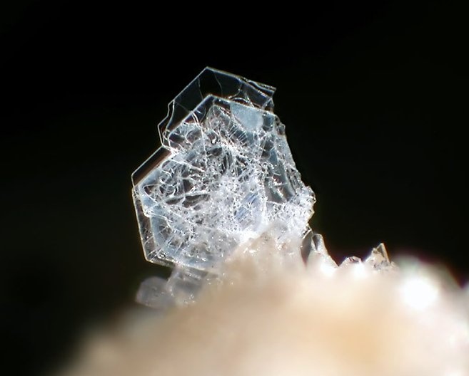Tridymite Specimen picture