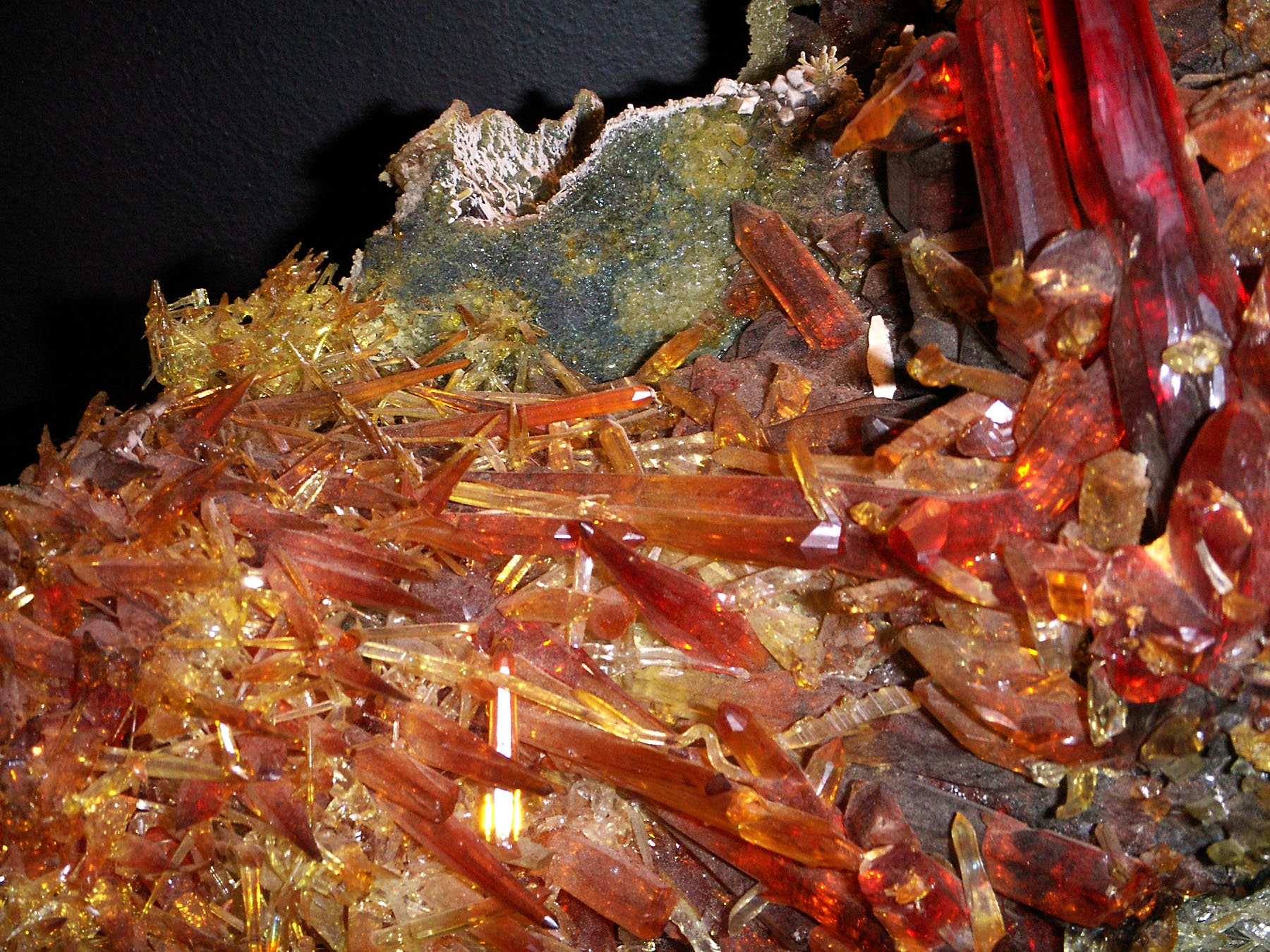 Zincite Specimen picture